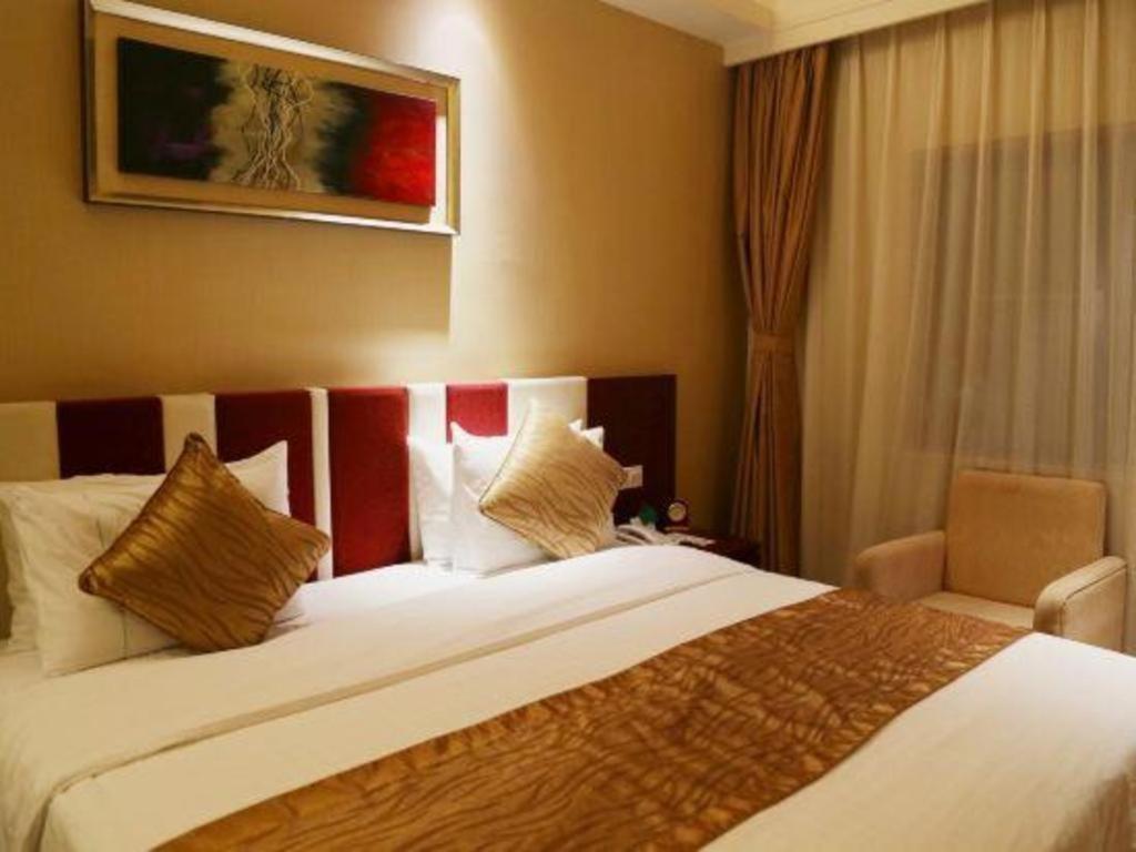 Qingdao Blue Horizon Hotel Licang Esterno foto