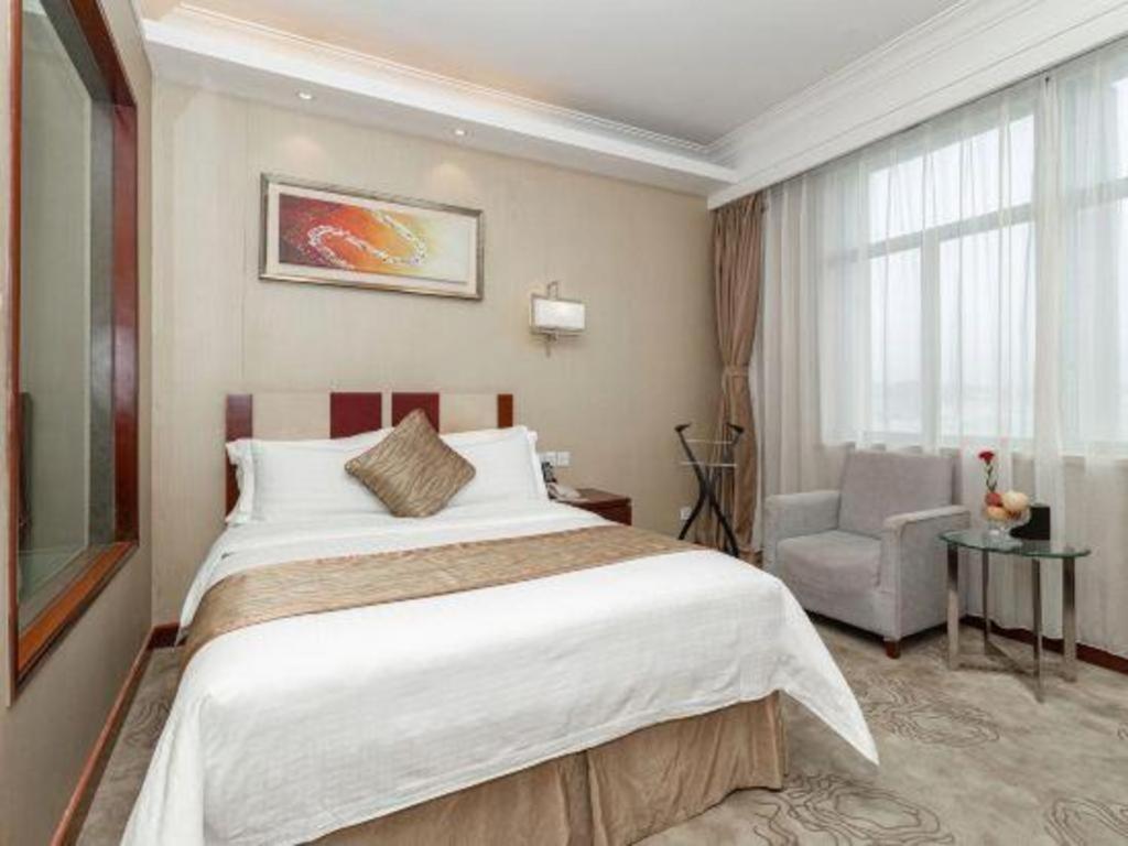 Qingdao Blue Horizon Hotel Licang Esterno foto
