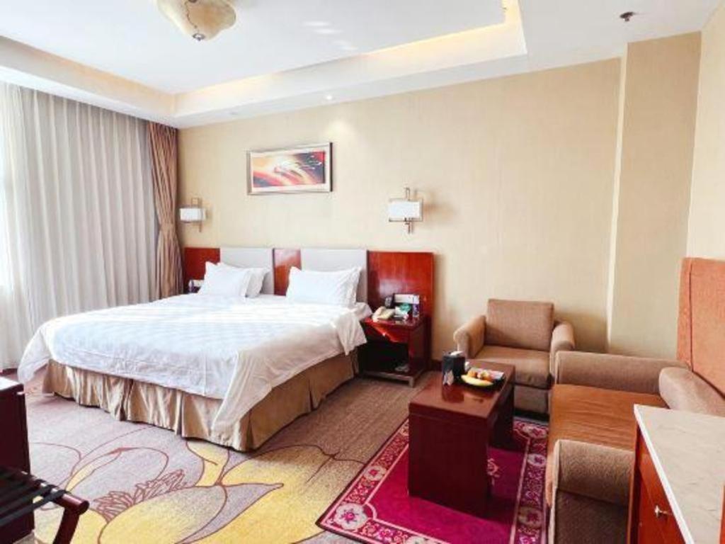 Qingdao Blue Horizon Hotel Licang Esterno foto